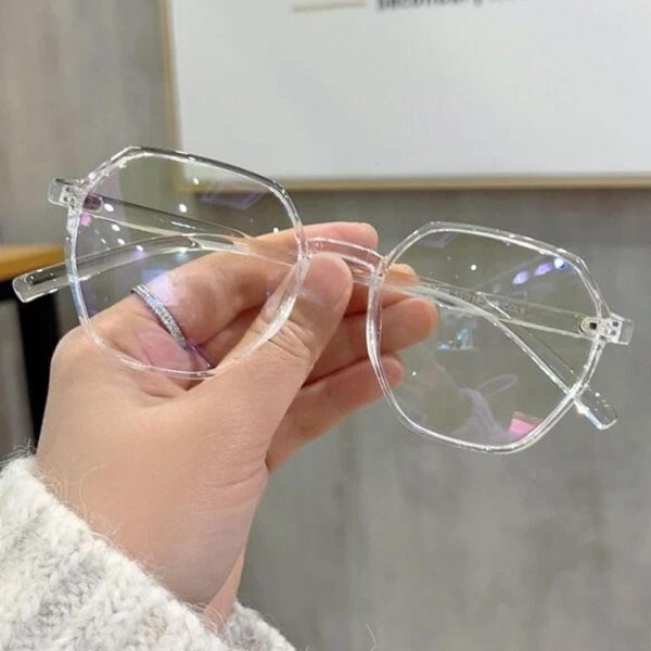 Elegant UV Protectant Transparent Sunglasses